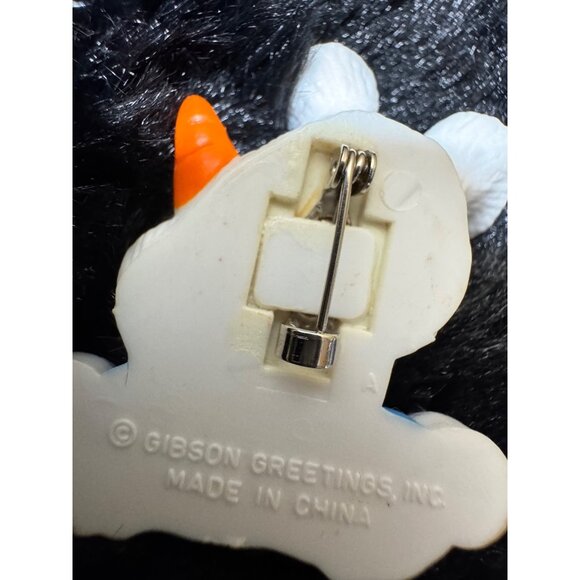 Vintage Gibson Greetings Bunny Rabbit Pin With Carrot Easter - Picture 3 of 4